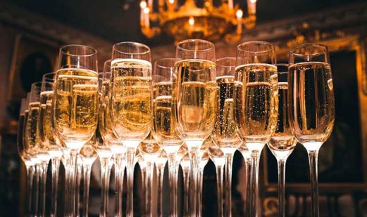 Wie lange hält sich Champagner?
